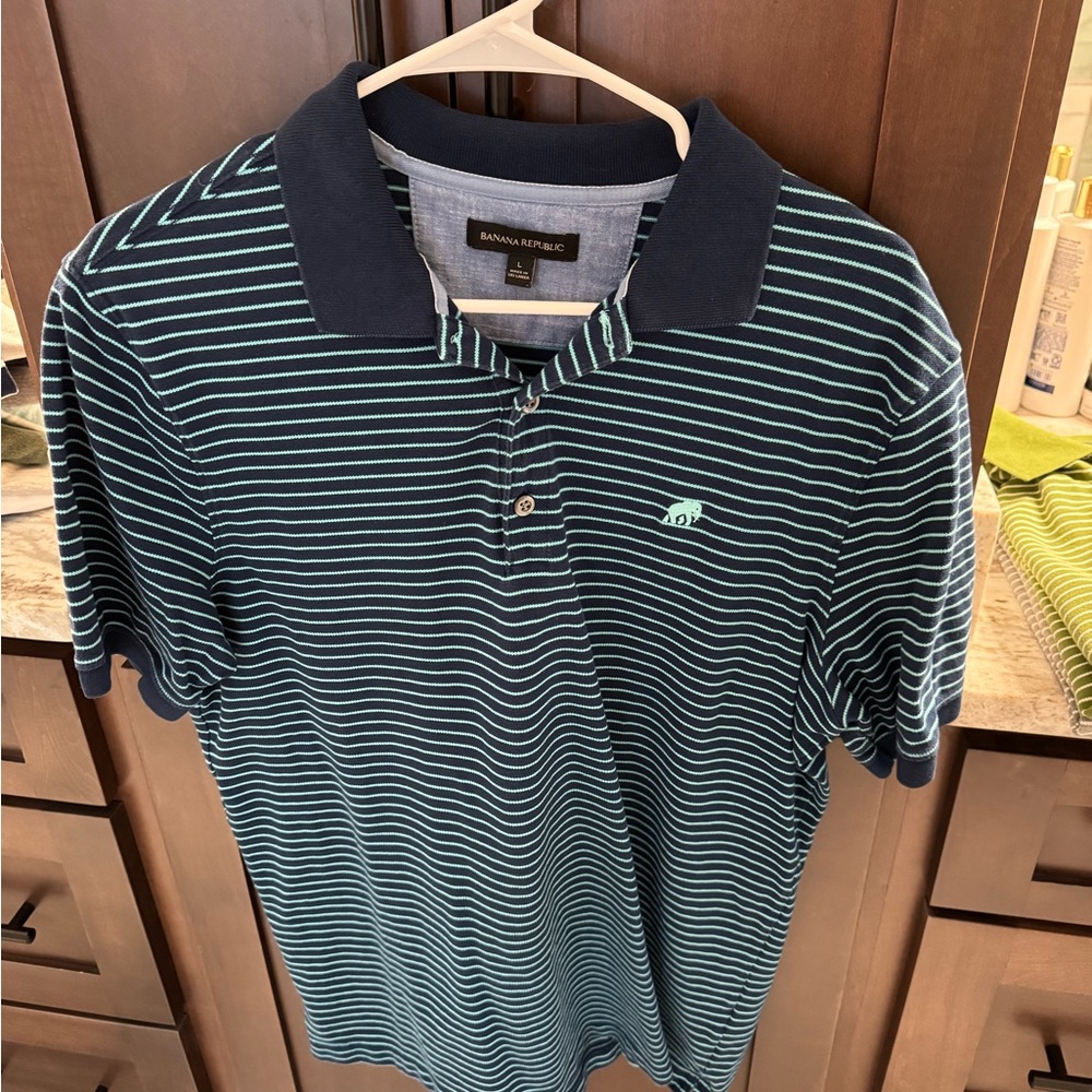 Banana Republic Men's Polo Shirt - Navy and Light Blue Stripes